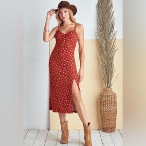 Light weight knit dress with side slit